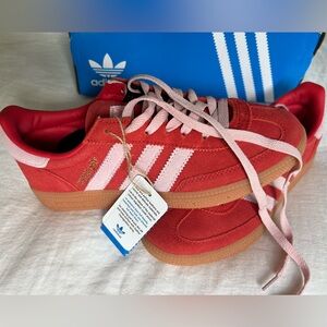 Adidas Spezial sneakers- size Men’s 7 1/2 - Women’s 8 1/2